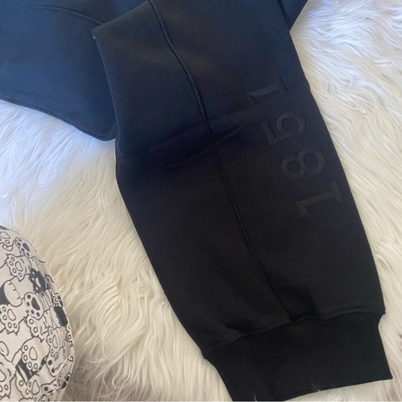 Bally outfit - Picture 12 of 13